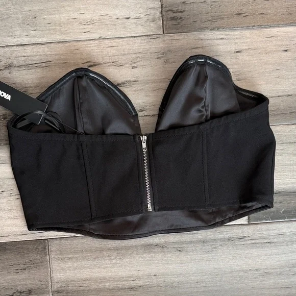 NWT Black Strapless Women's Top - Picture 2 of 5